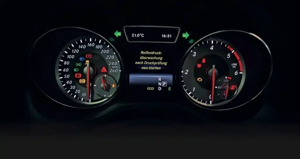 automobilio prietaisu skydelis klaidos