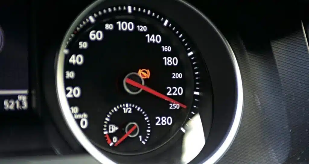 automobilio spidometras