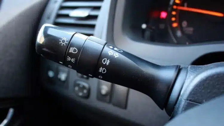 automobilio zibintu reguliavimo svirtis ruko zibintai