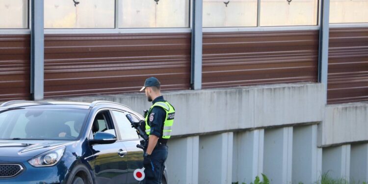 policijos pareigunas reidas blaivumo patikra alkotesteris sustabdytas automobilis