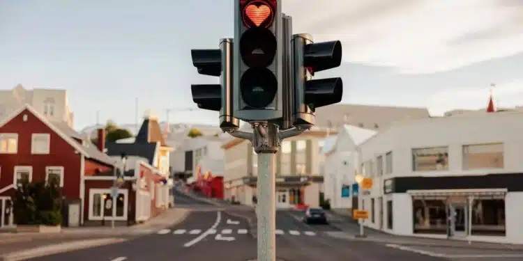 sviesoforas draudziamas sviesoforo signalas sirdies formos