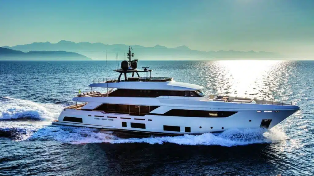 Custom Line Navetta 37