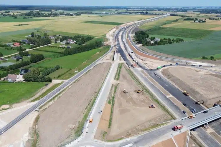 Eismui atidaroma priešpaskutinė Via Baltica atkarpa link Lenkijos pasienio