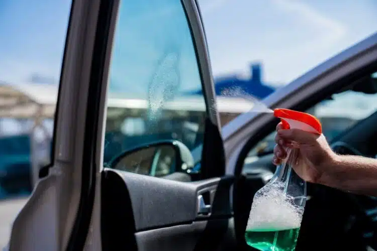 Kaip plauti automobilio langus kad neliktų dryžių