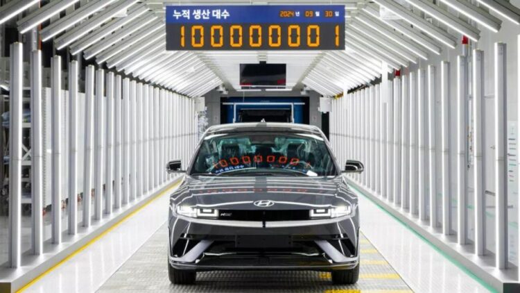 Po 57 metų Hyundai pagamino 100 milijoninį automobilį
