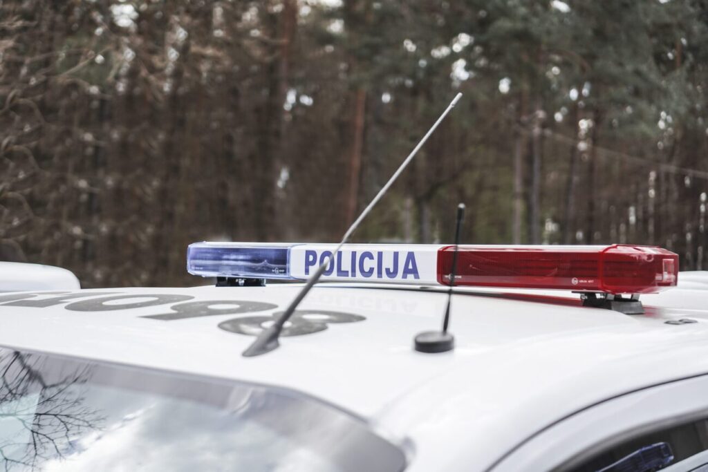 Policija