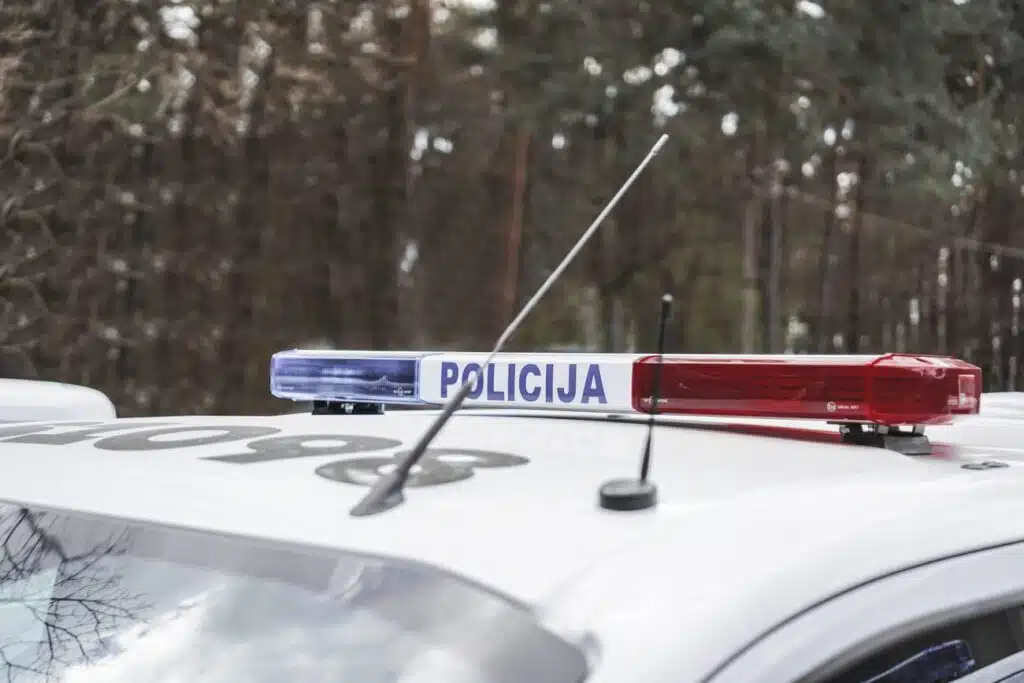 Policija