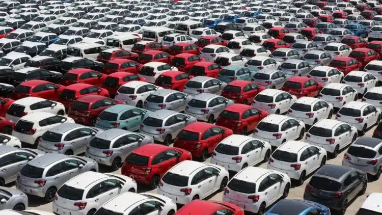 automobiliai automobiliu aikstele