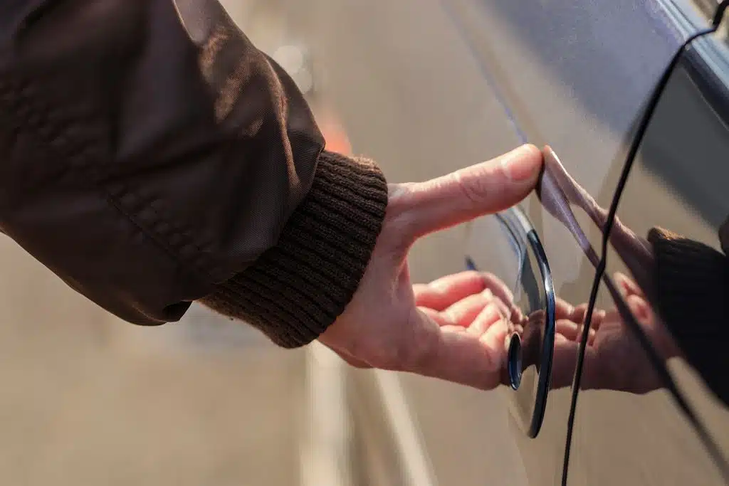 automobilio durys automobilio duru atidarymas