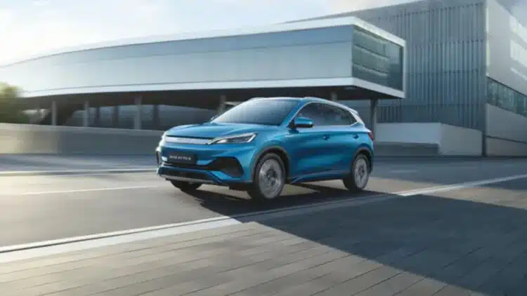 byd atto 3 kiniskas visureigis