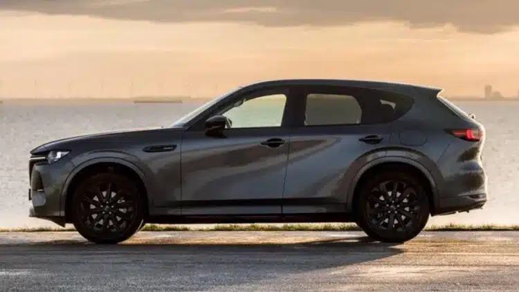 mazda automobilis