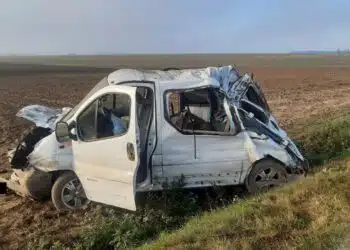 mikroautobusas griovyje avarija eismo ivykis