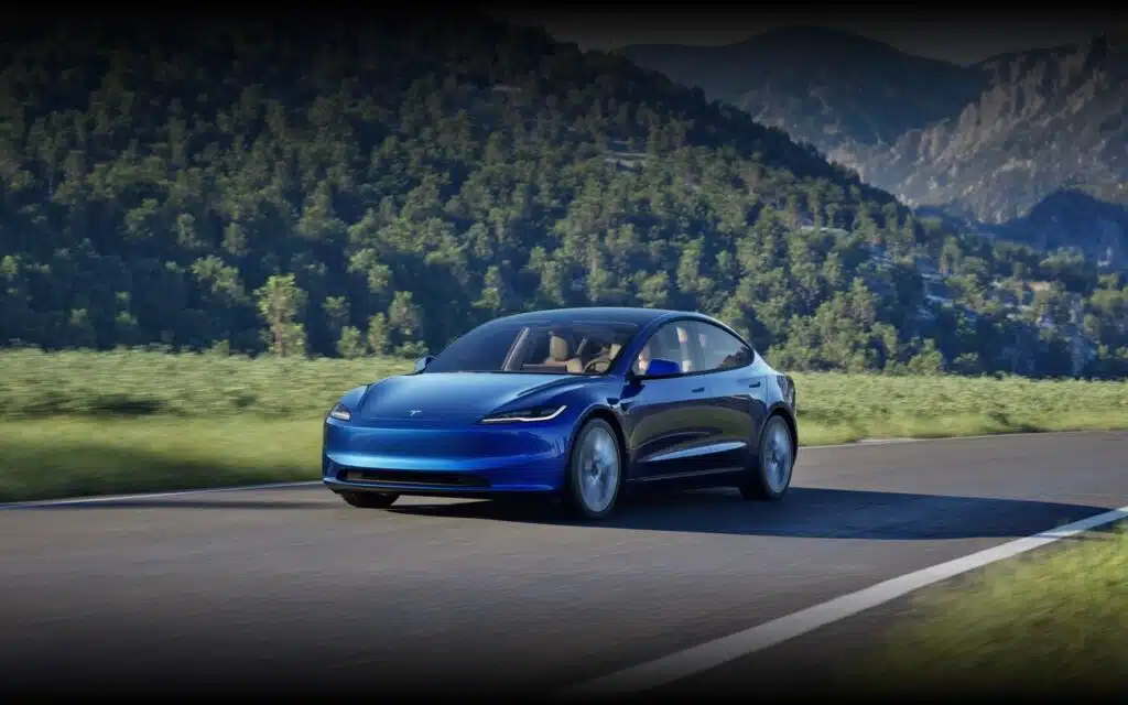 tesla model 3 elektromobilis