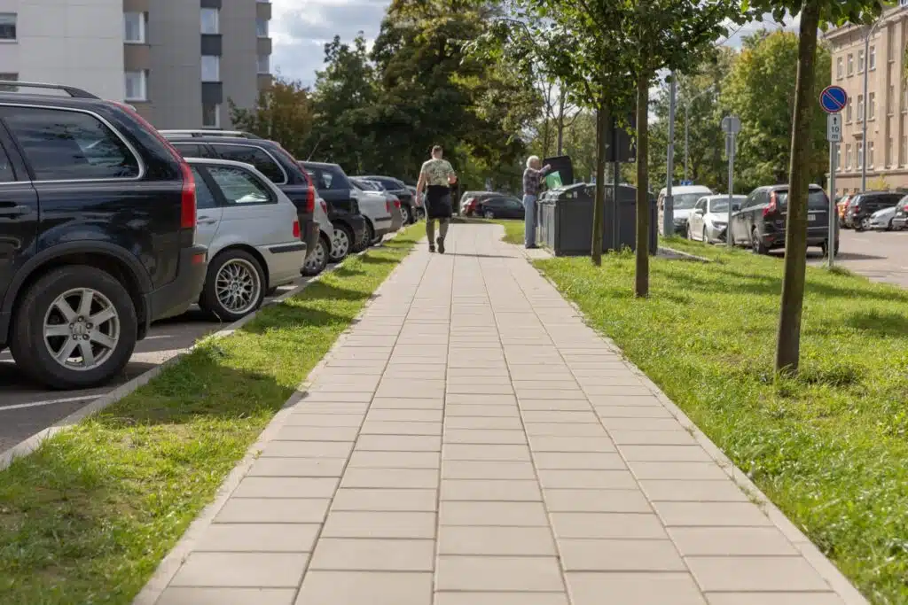 Parkingas prie kelio
