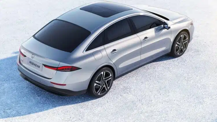 Roewe D7 DMH PHEV kiniskas hibridinis automobilis