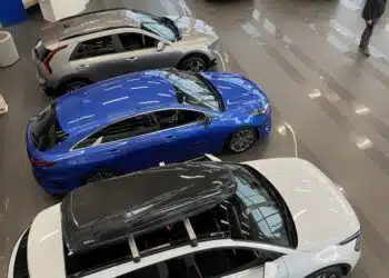 automobiliu salonas automobiliai naudoti automobiliai nauji automobiliai