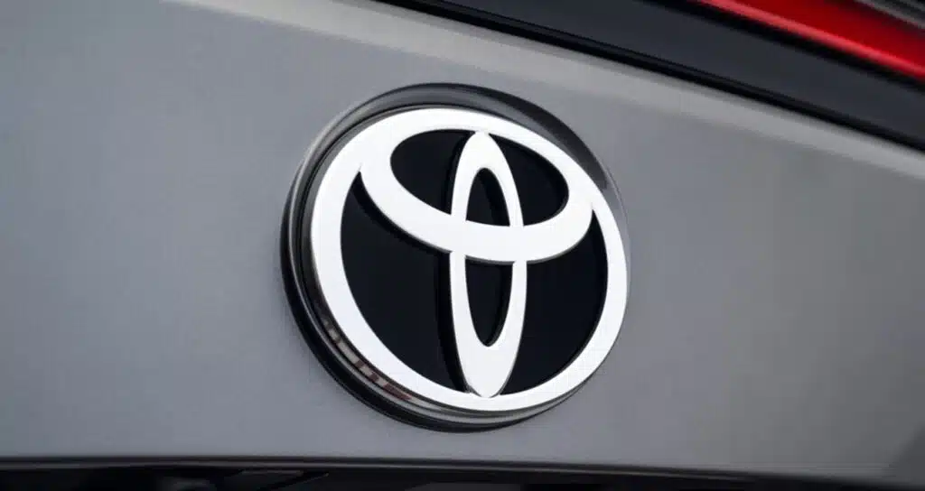 toyota logotipas