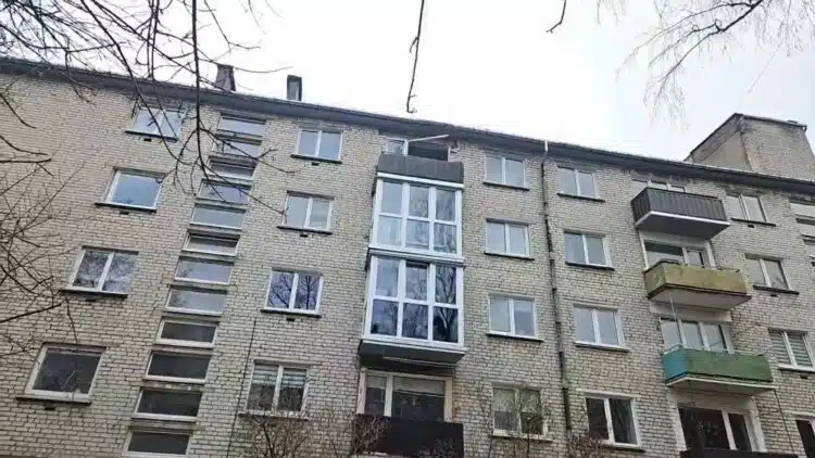 Dujų sprogimas sukrėtė daugiabutį namą Vilniuje Evakuoti gyventojai duju sprogimas dzuku gatveje