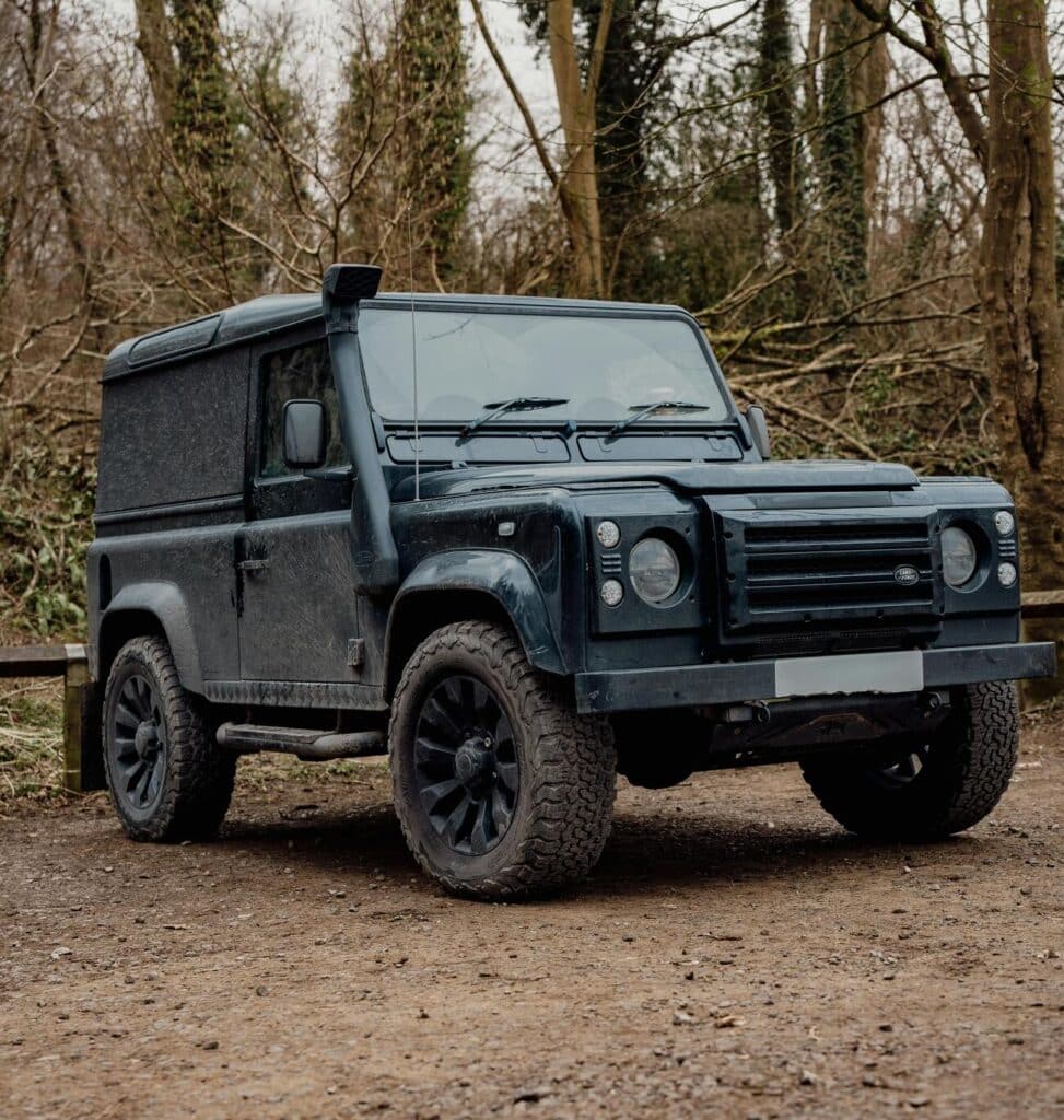 LR Defender
