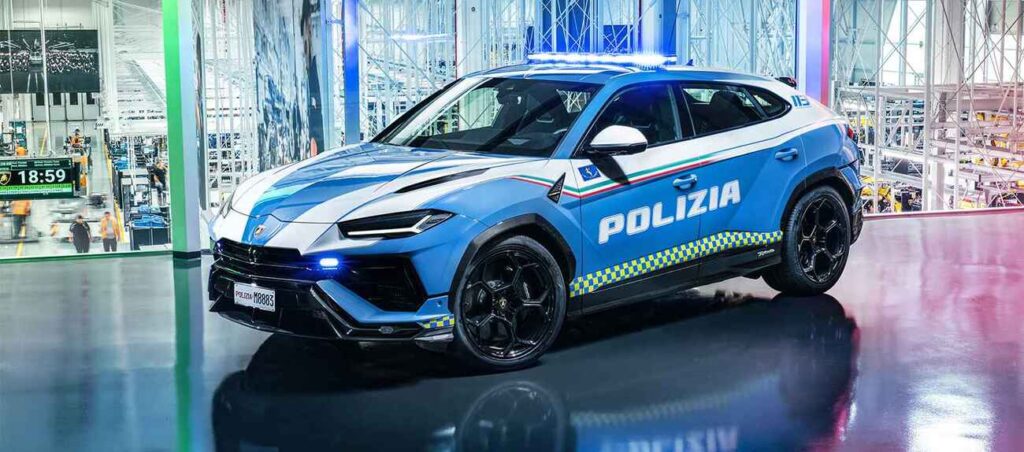 Policijos Lamborghini Urus Perfomante