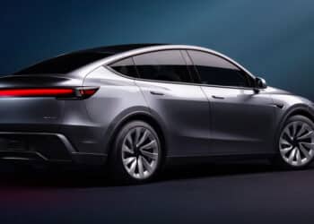 „Tesla Model Y Juniper”: Atskleistas futuristinis perdarytas dizainas ir 550 km nuotolis!