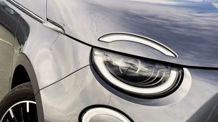 fiat 500e priekinis zibintas