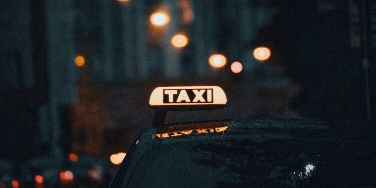 taxi automobilis taksi