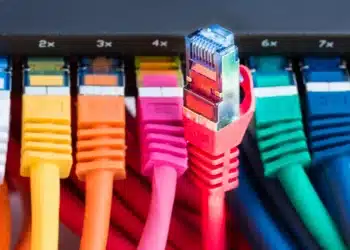 tinkas internetas ethernet kebelis kabeliai