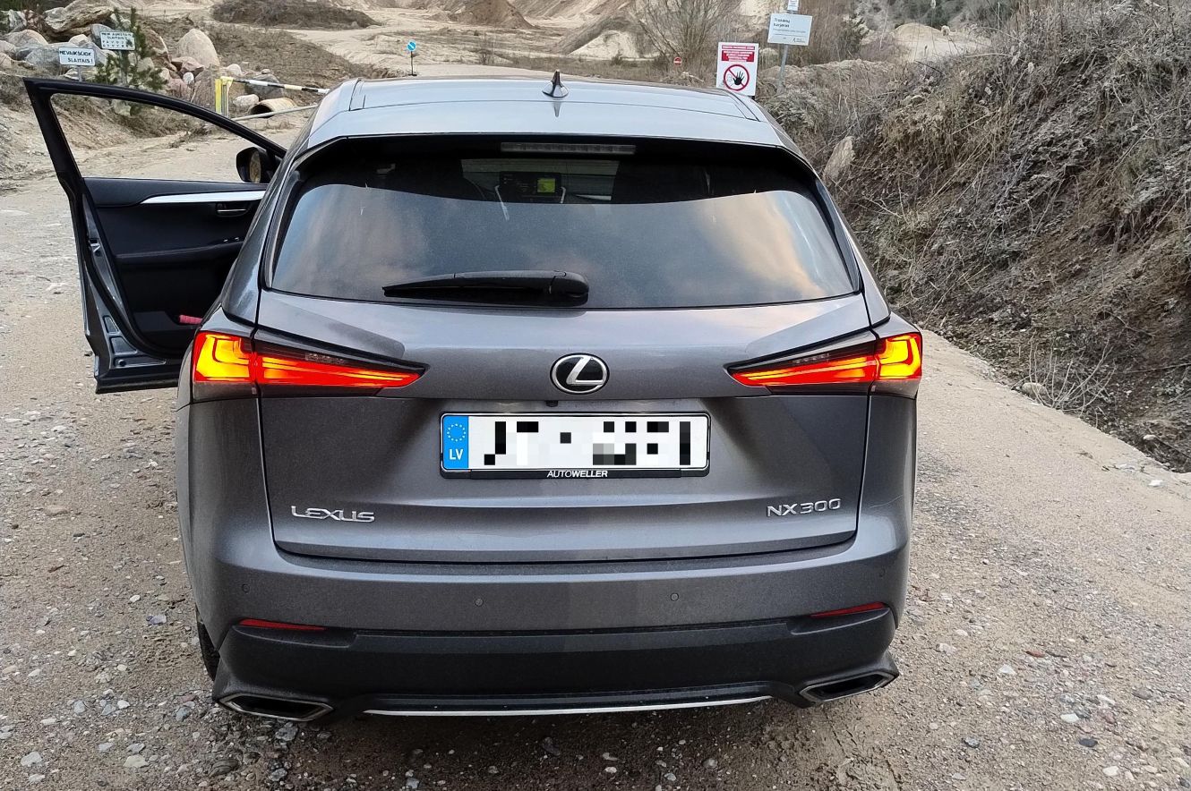 20250210 Lexus Kalvar pix