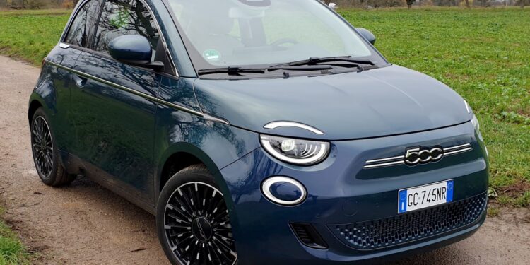 Fiat 500e elektromobilis