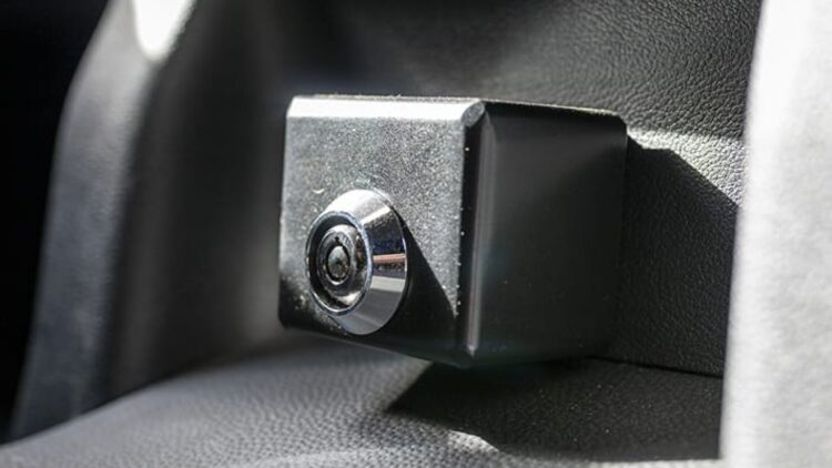 OBD prievado apsauga (valdoma raktu) obd locker