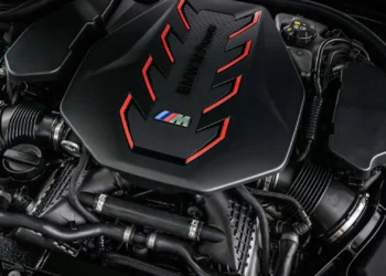 bmw m v8 variklis