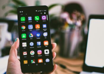 ismanusis telefonas google android programeles