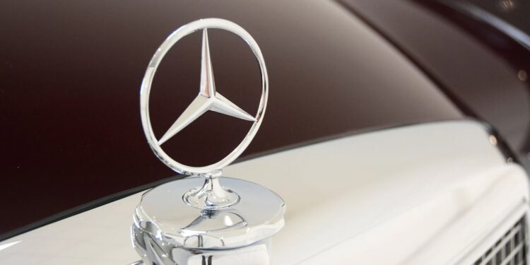 mercedes-benz logotipas