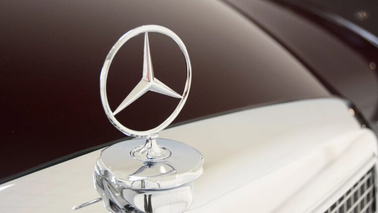 mercedes-benz logotipas