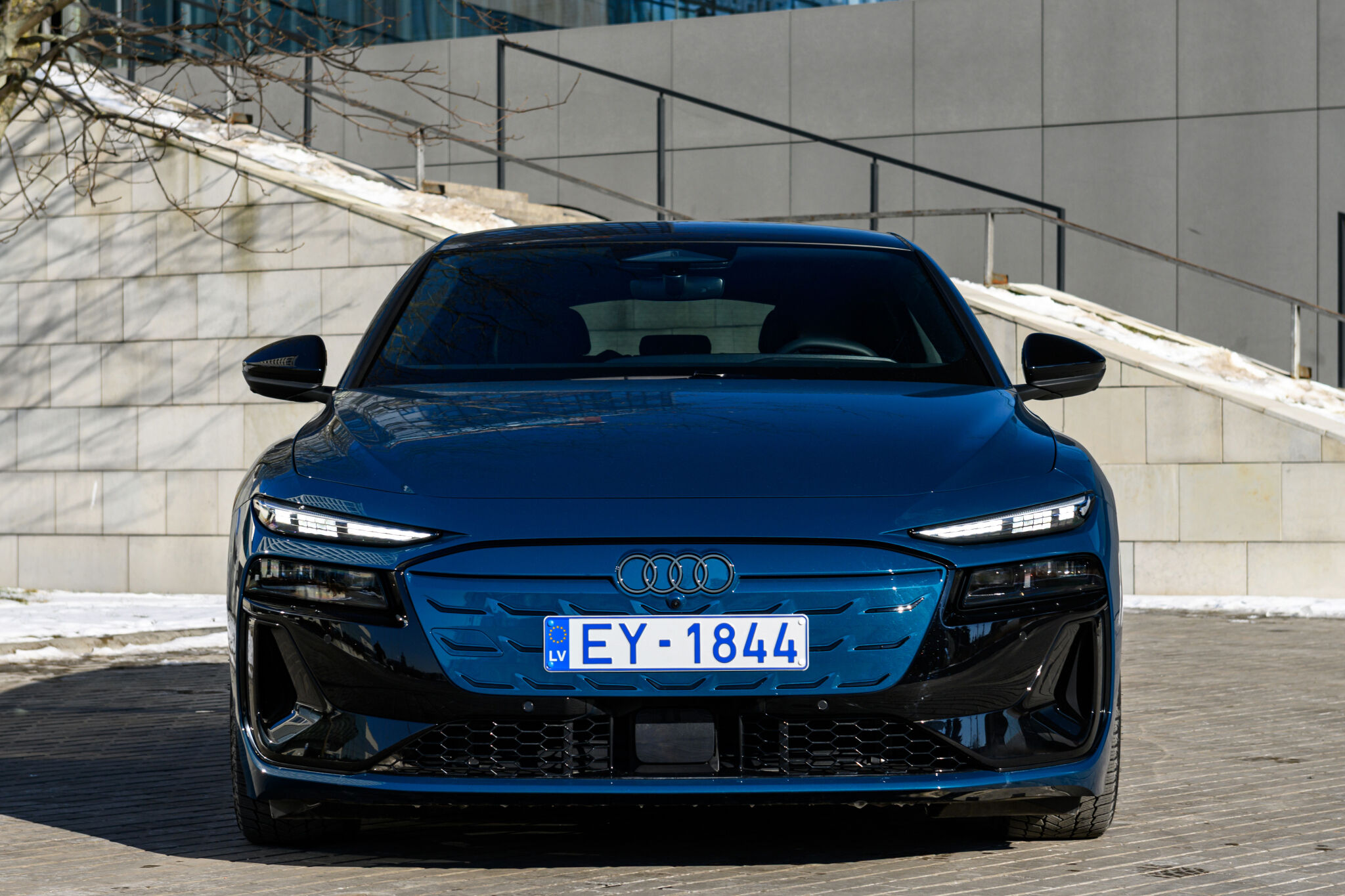 original AudiA6Avantetron 02