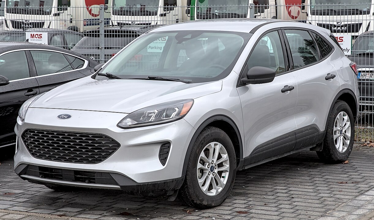 1221px Ford Escape fourth generation 1X7A6220