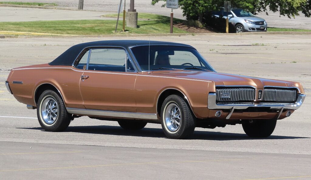 Mercury Cougar