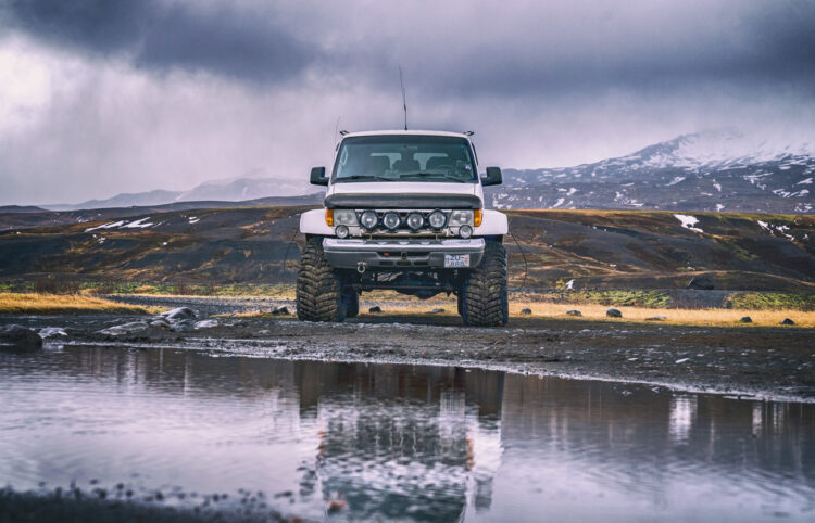 SUV