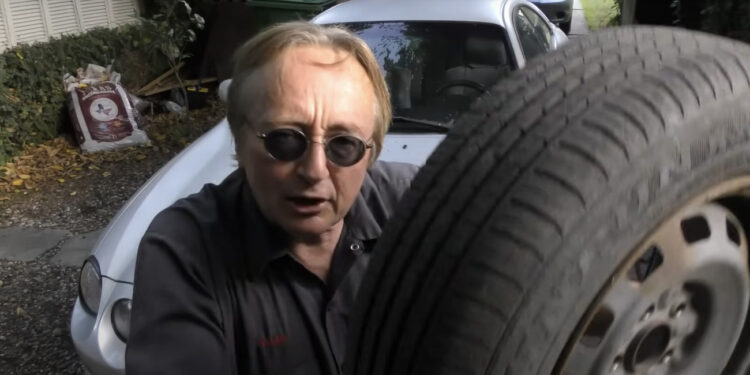 STOP kadras iš „Scotty Klimer“ vaizdo įrašo