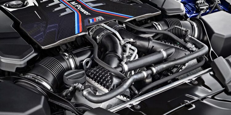 bmw m5 f90 variklis