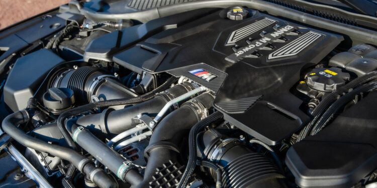 bmw s63 v8 variklis