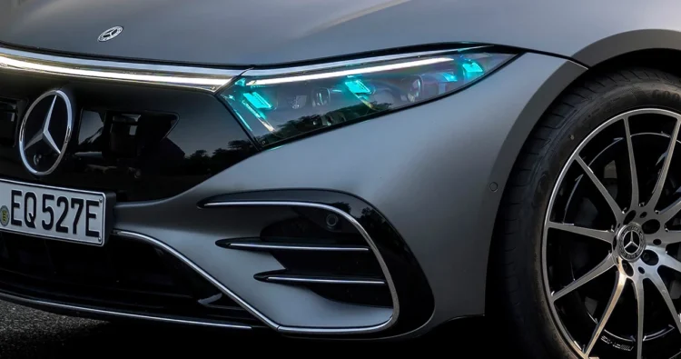 nauji mercedes-benz automobilio zibintai turkio spalvos autonomines transporto priemones zibintai