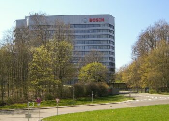 „Bosch“ smūgis darbuotojams: artėja dar viena atleidimų banga