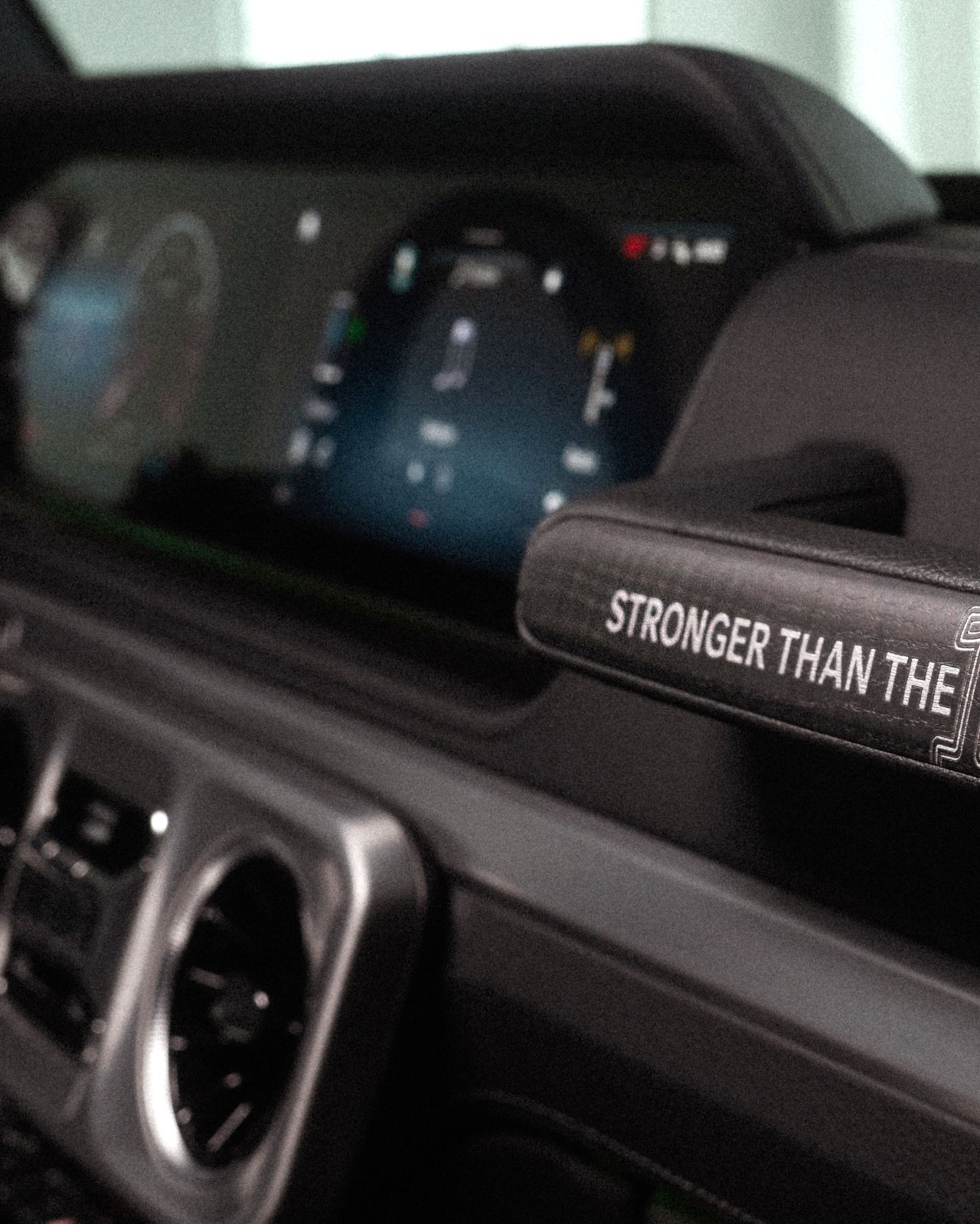 Mercedes-Benz G klasės Edition STRONGER THAN THE 1980s