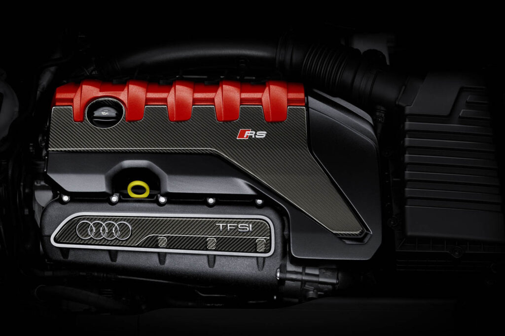 2018-audi-2.5-tfsi-variklis