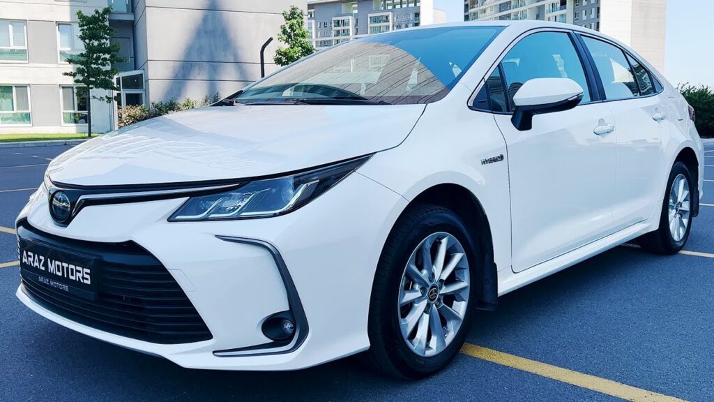 2022 Toyota Corolla sedanas
