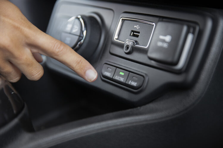 Automobilio USB