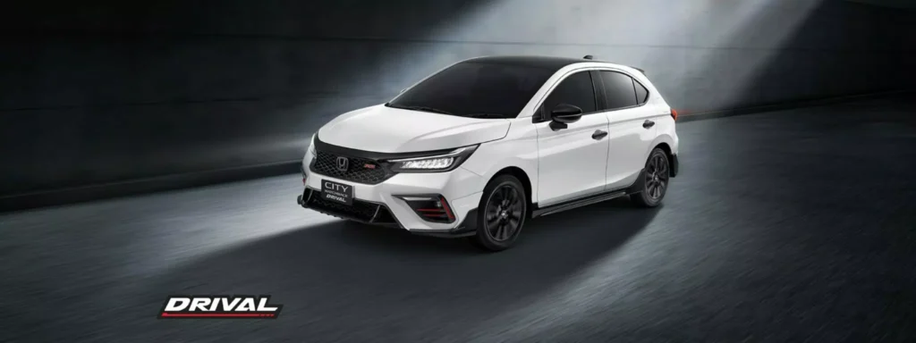 „Honda“ pristatė ribotos laidos sportišką hečbeką, kurio degalų naudojimo efektyvumas siekia 3,6 l/100 km 2 Honda City Drival hecbekas 1