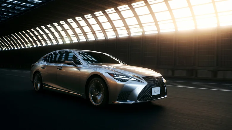 Lexus LS